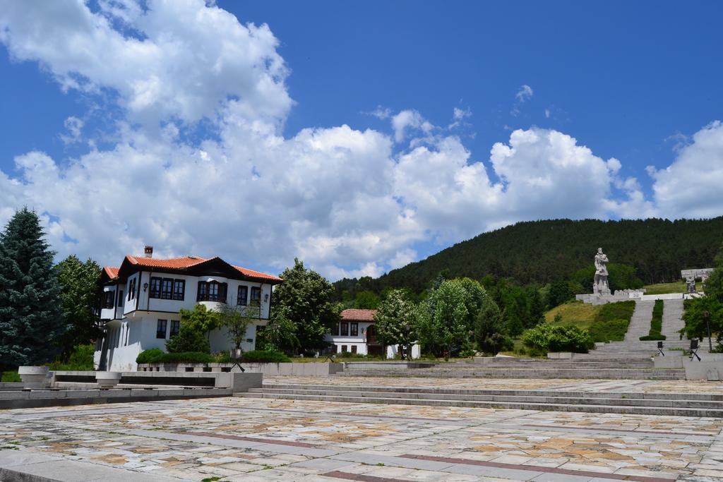 Georgievi Guest House Kalofer Exterior photo